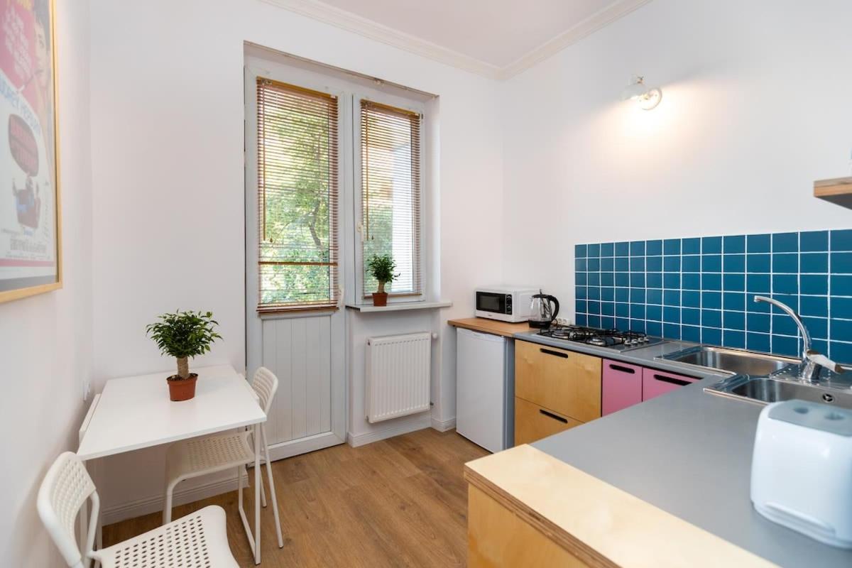 Central Vera Studio - Ideal For 3 - By Wehost Тбілісі Екстер'єр фото